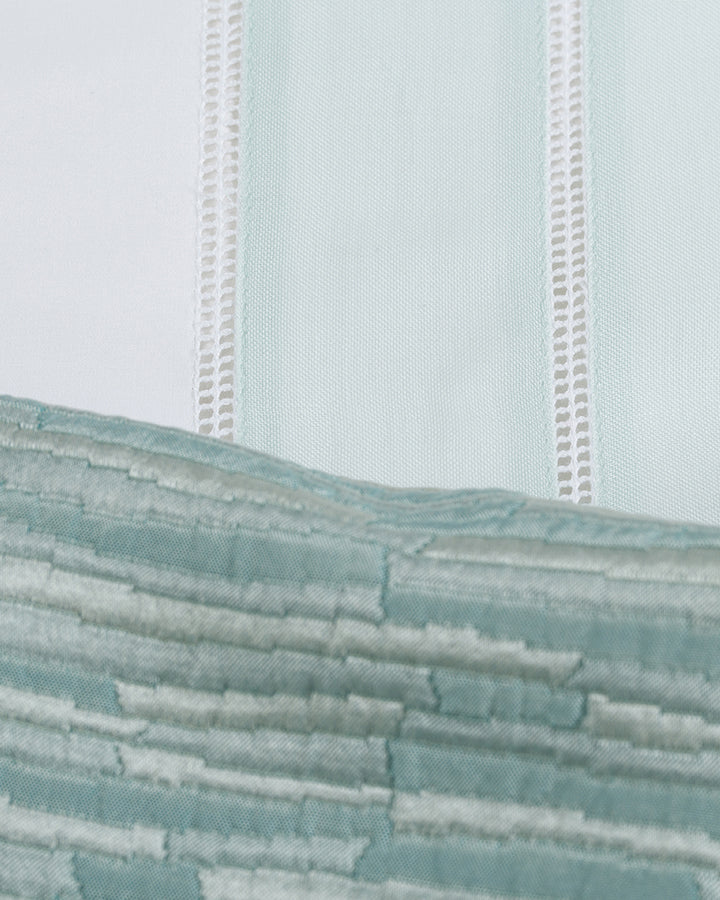 Jade with Nuage blanket cover