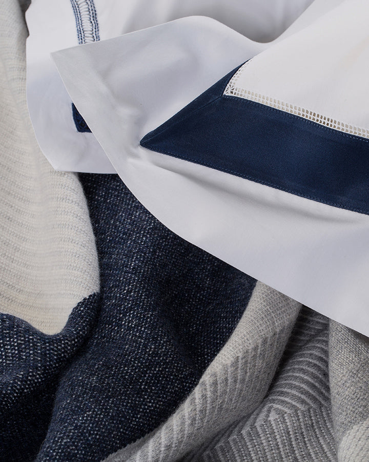 Sorrento in Navy