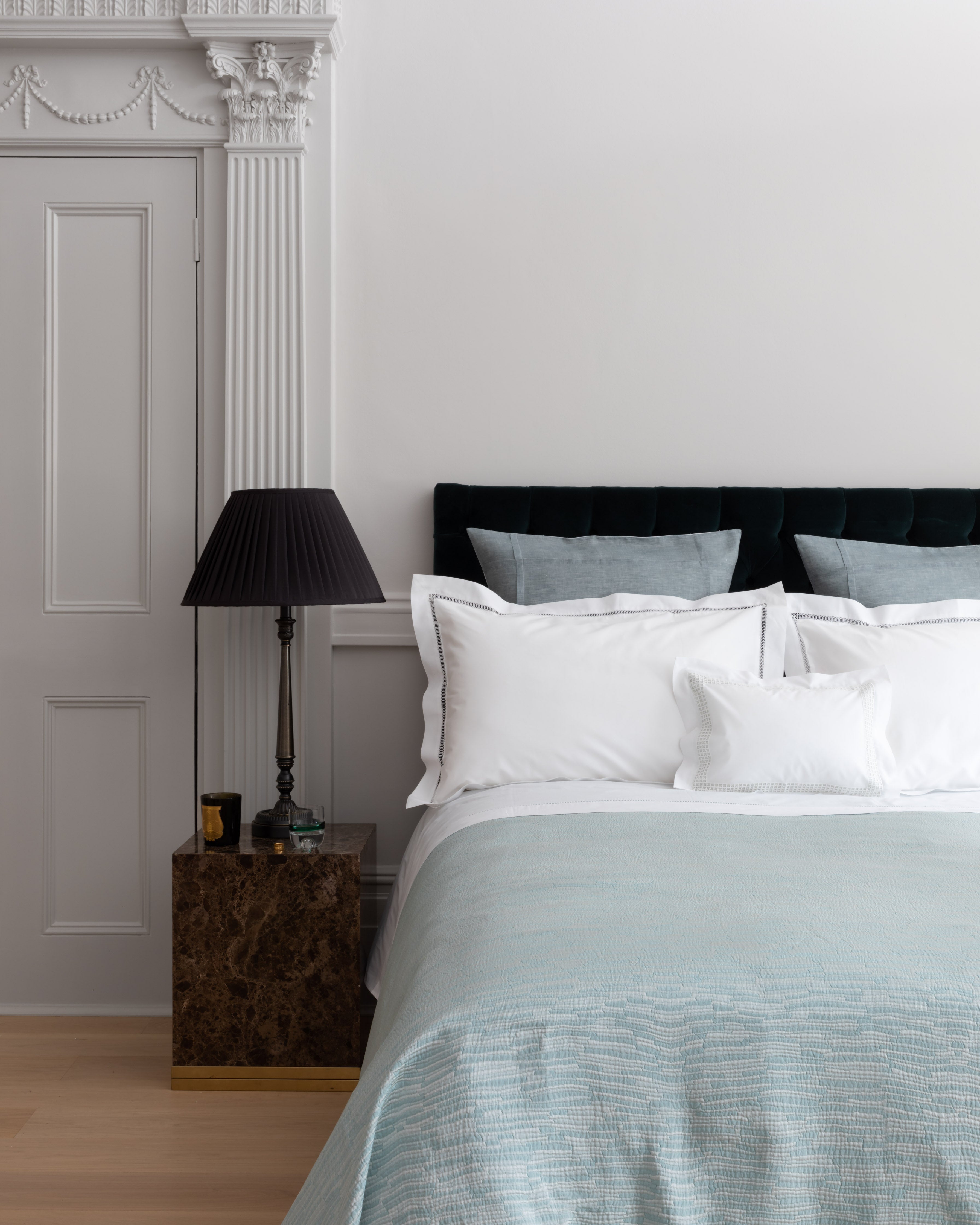 Shown in White with Nuage blanket cover and Siena Pleated Euros in French Blue